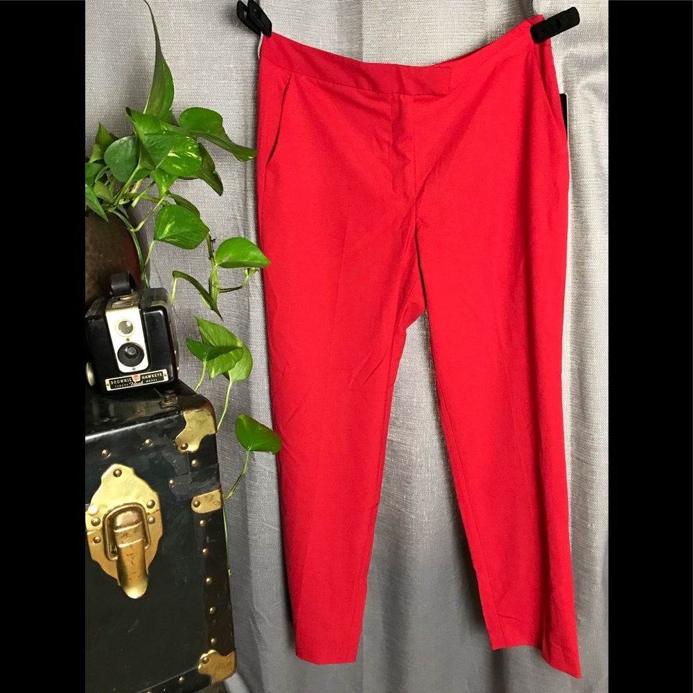 CHAUS red flat front pockets slacks career work 8